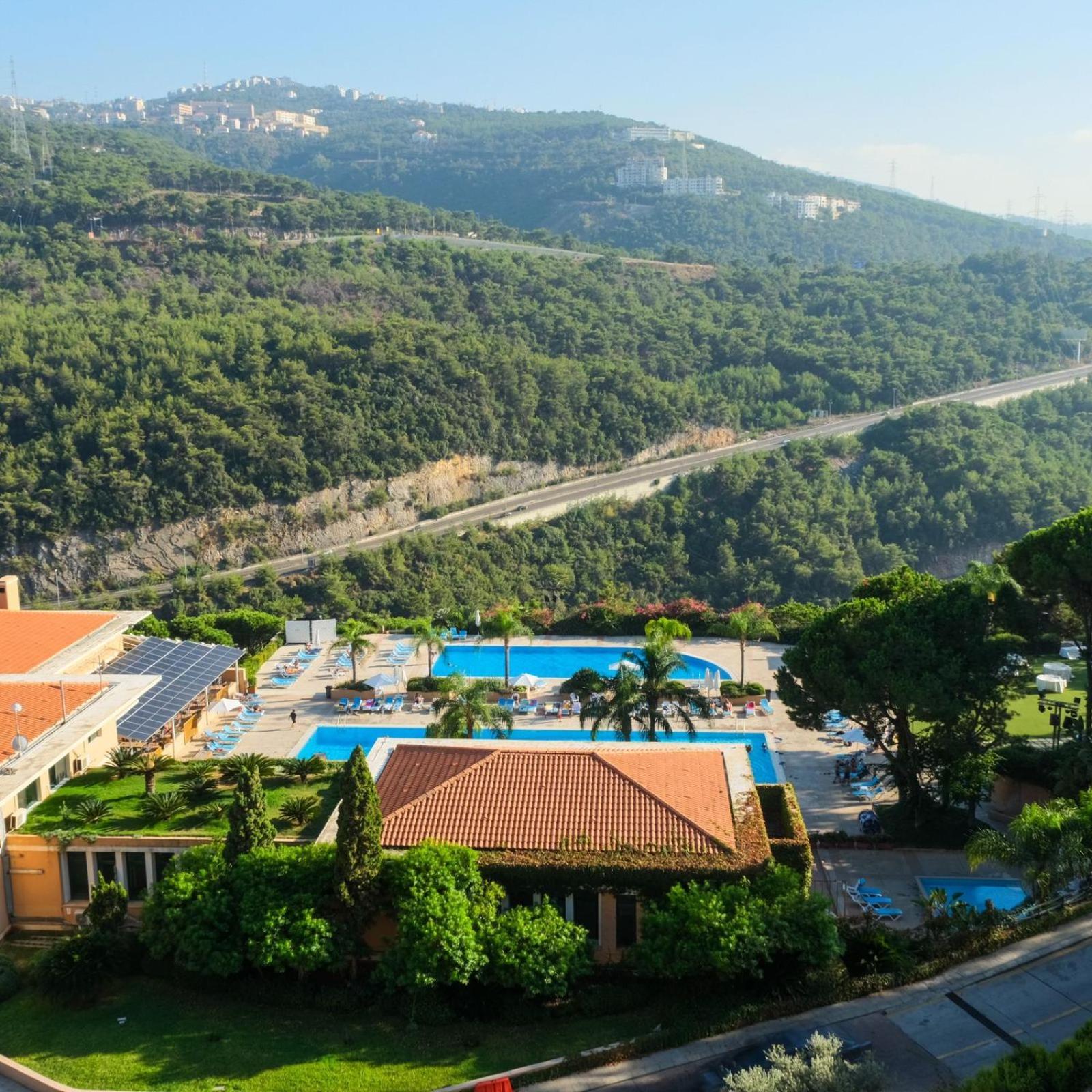 Country Lodge Hotel & Resort ביירות מראה חיצוני תמונה