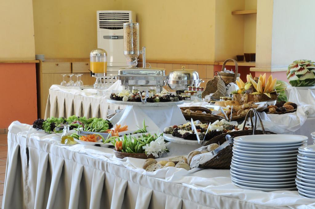 Country Lodge Hotel & Resort ביירות מראה חיצוני תמונה